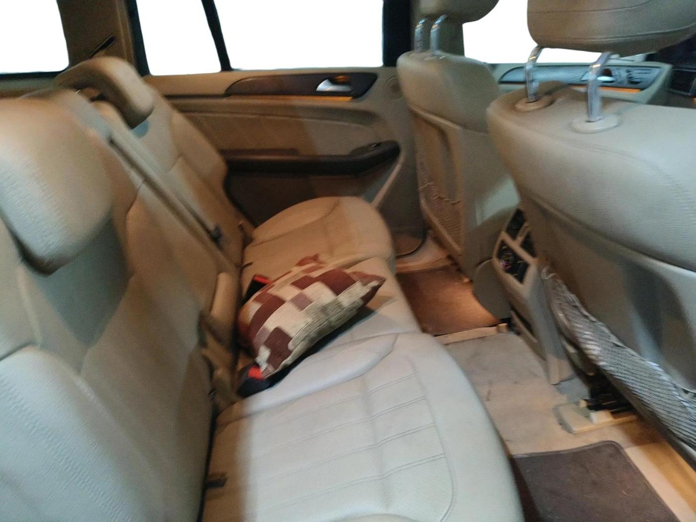 2014 Mercedes Benz GL Class 350 CDI 4Matic, Diesel, Automatic, 62,722 km, interior