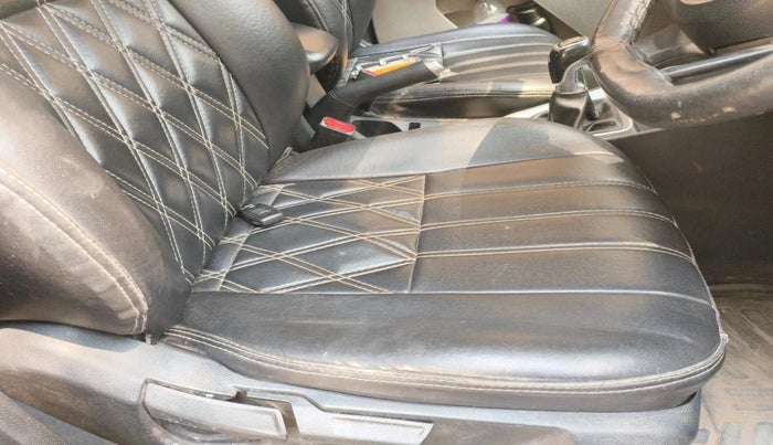 2020 KIA SONET HTX 1.0 IMT, Petrol, Manual, 1,38,877 km, interior