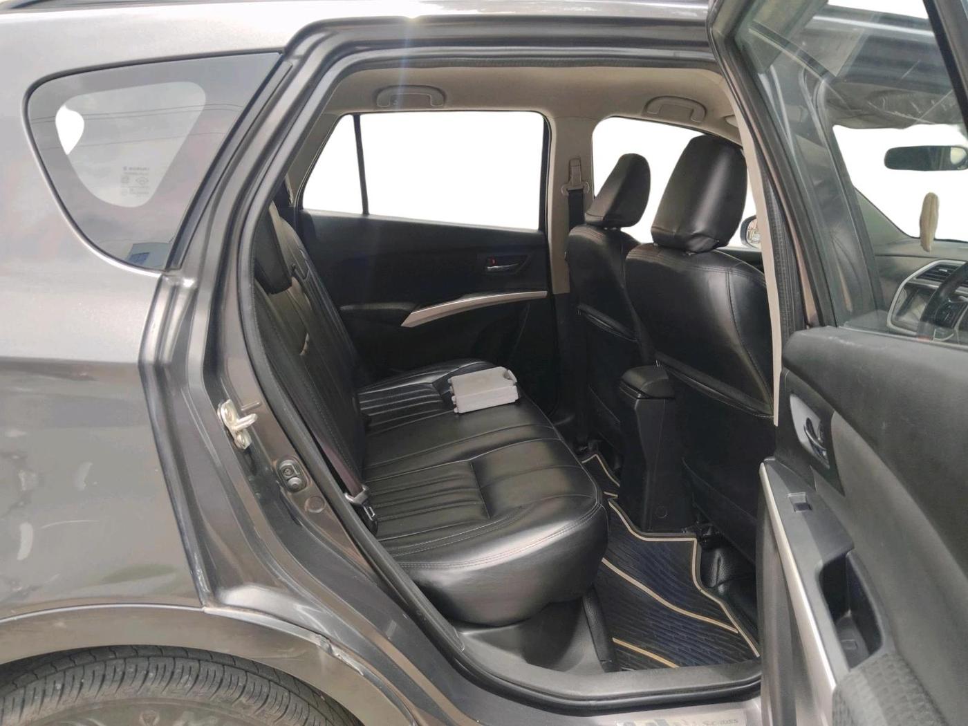 2016 Maruti S Cross ZETA 1.3, Diesel, Manual, 1,21,478 km, interior
