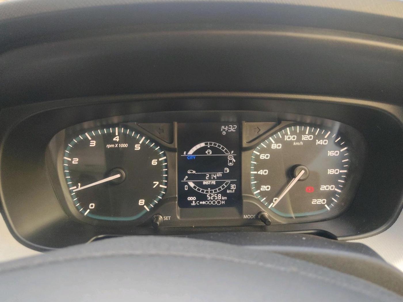 2022 Tata PUNCH ACCOMPLISHED MT, Petrol, Manual, 5,258 km, interior