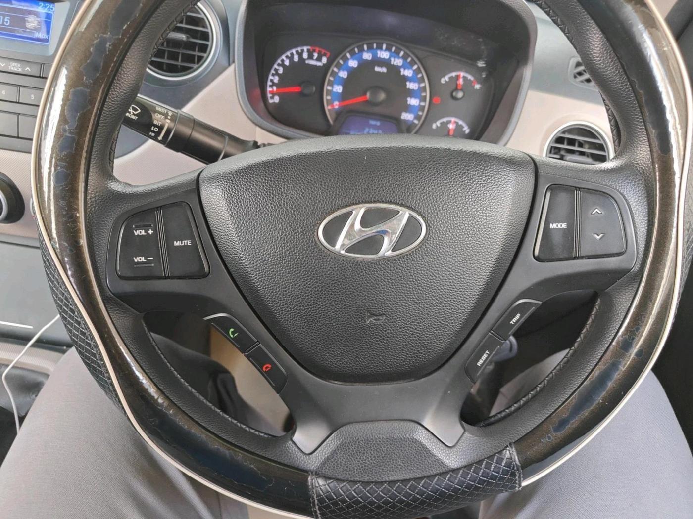 2015 Hyundai Xcent S (O) 1.2, Petrol, Manual, 80,646 km, interior