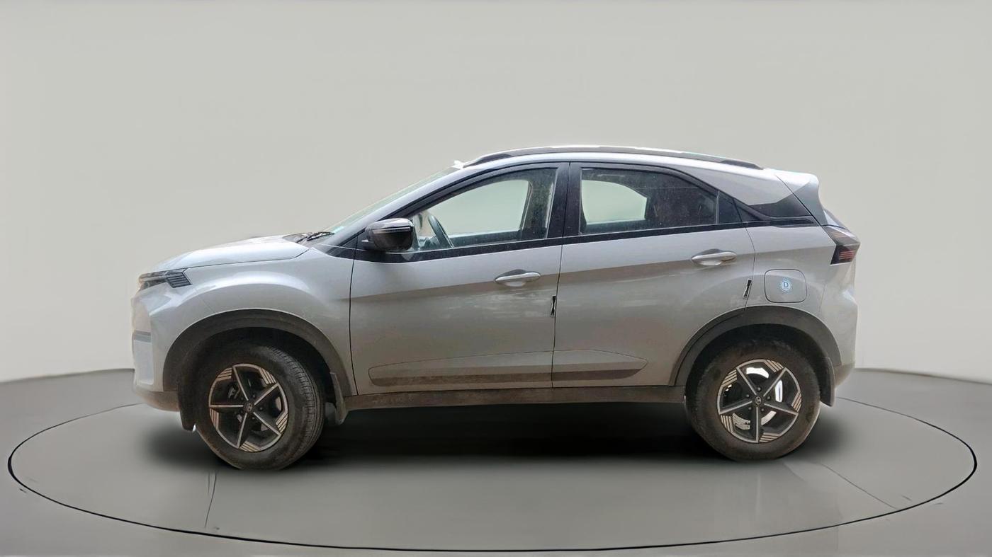 2025 Tata NEXON CREATIVE AMT 1.5 DIESEL, Diesel, Automatic, 16,163 km, exterior
