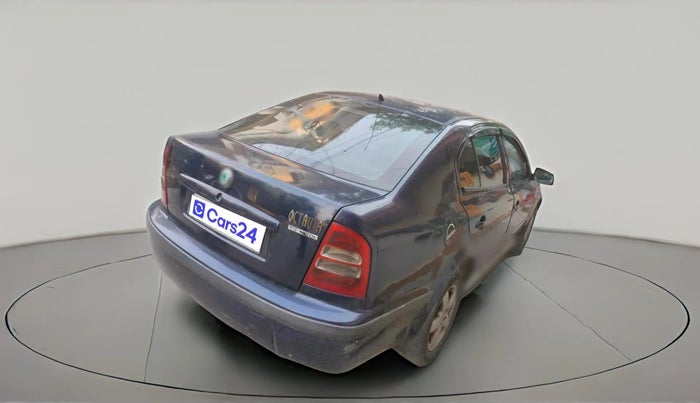 2005 Skoda Octavia ELEGANCE 1.9 TDI, Diesel, Manual, 1,19,553 km, exterior