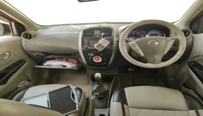 2015 Nissan Sunny XV DIESEL, Diesel, Manual, 3,98,000 km, interior