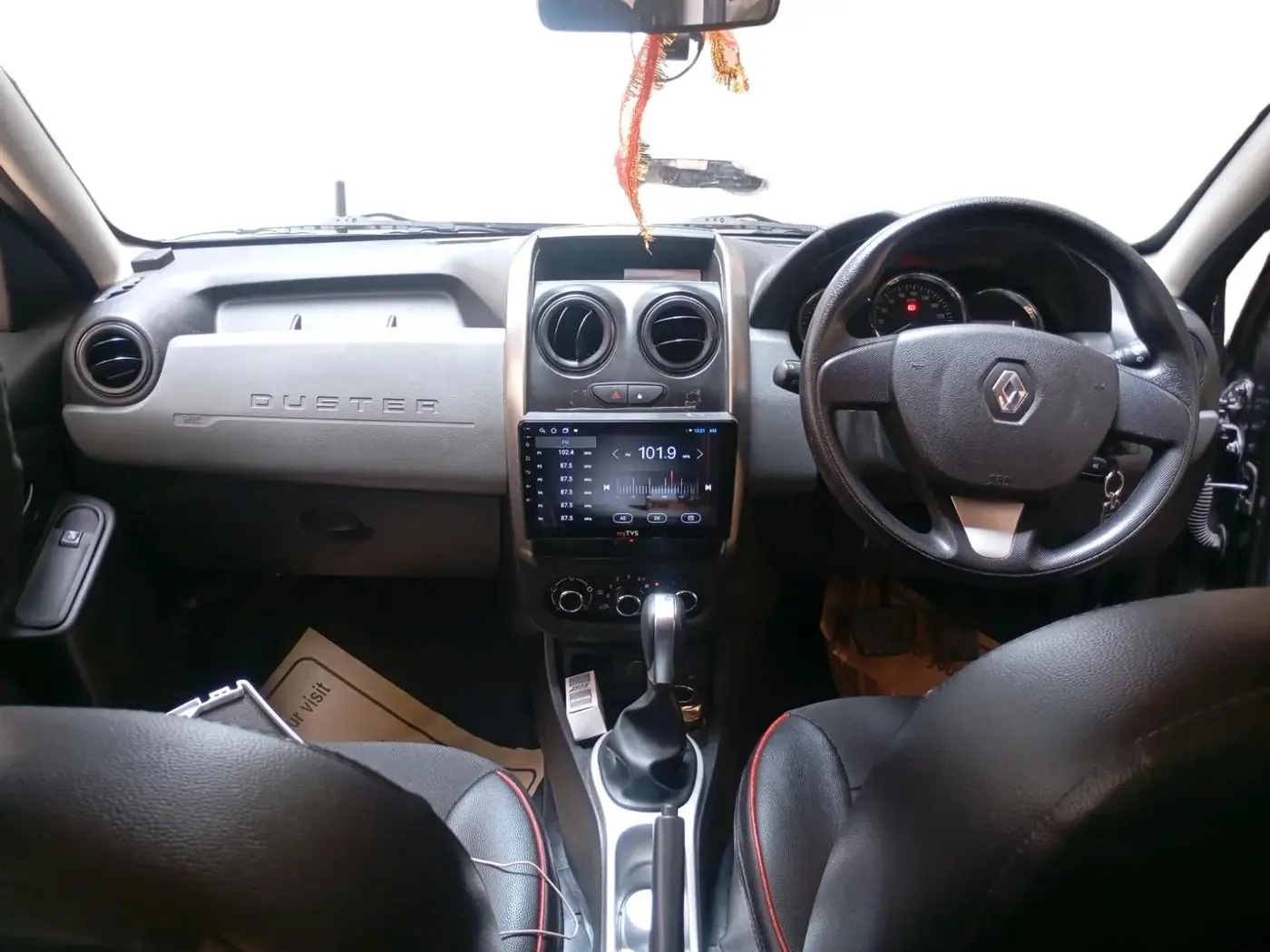 2017 Renault Duster RXS CVT, Petrol, Automatic, 9,44,366 km, interior