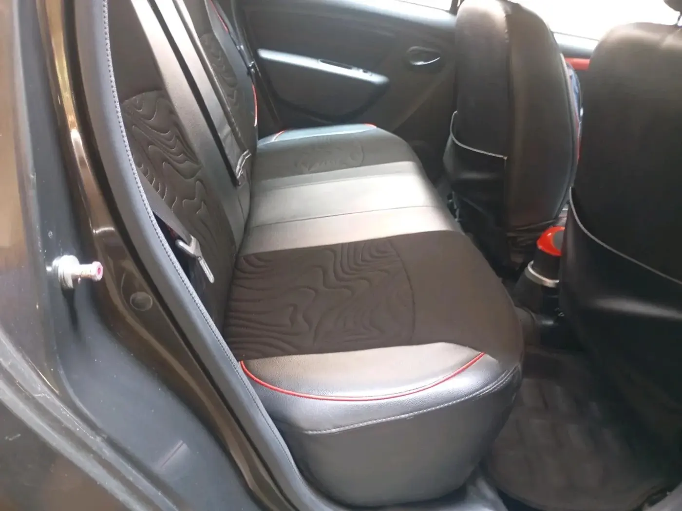 2017 Renault Duster RXS CVT, Petrol, Automatic, 9,44,366 km, interior