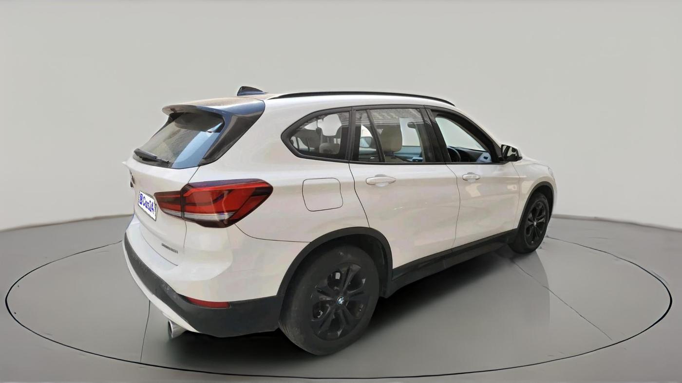 2020 BMW X1 sDrive20i xLine, Petrol, Automatic, 22,470 km, exterior
