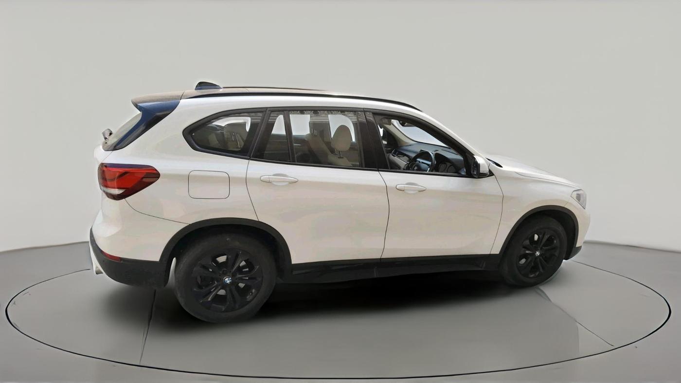 2020 BMW X1 sDrive20i xLine, Petrol, Automatic, 22,470 km, exterior