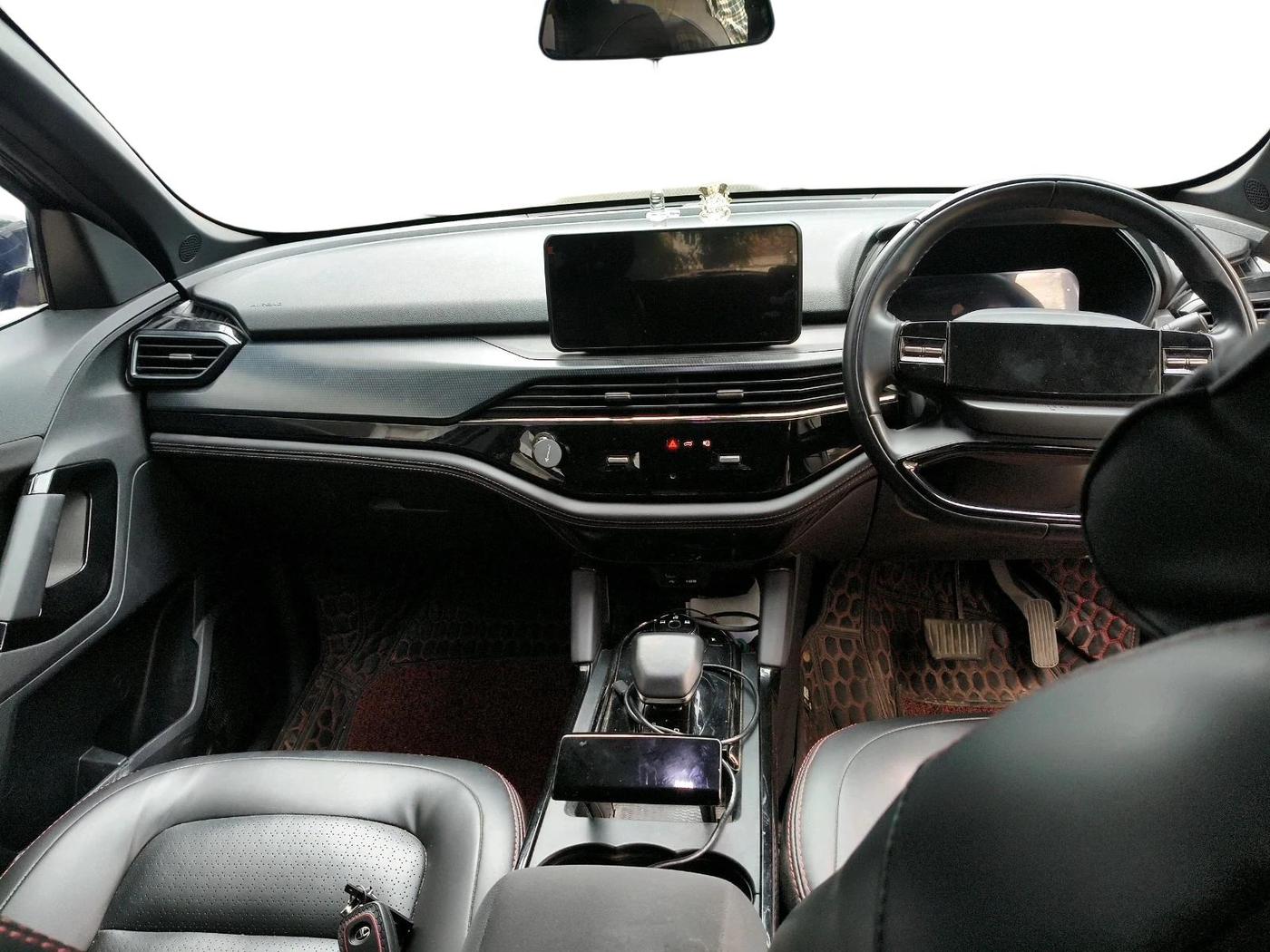 2024 Tata Harrier PURE PLUS S DARK EDITION AT, Diesel, Automatic, 42,265 km, interior