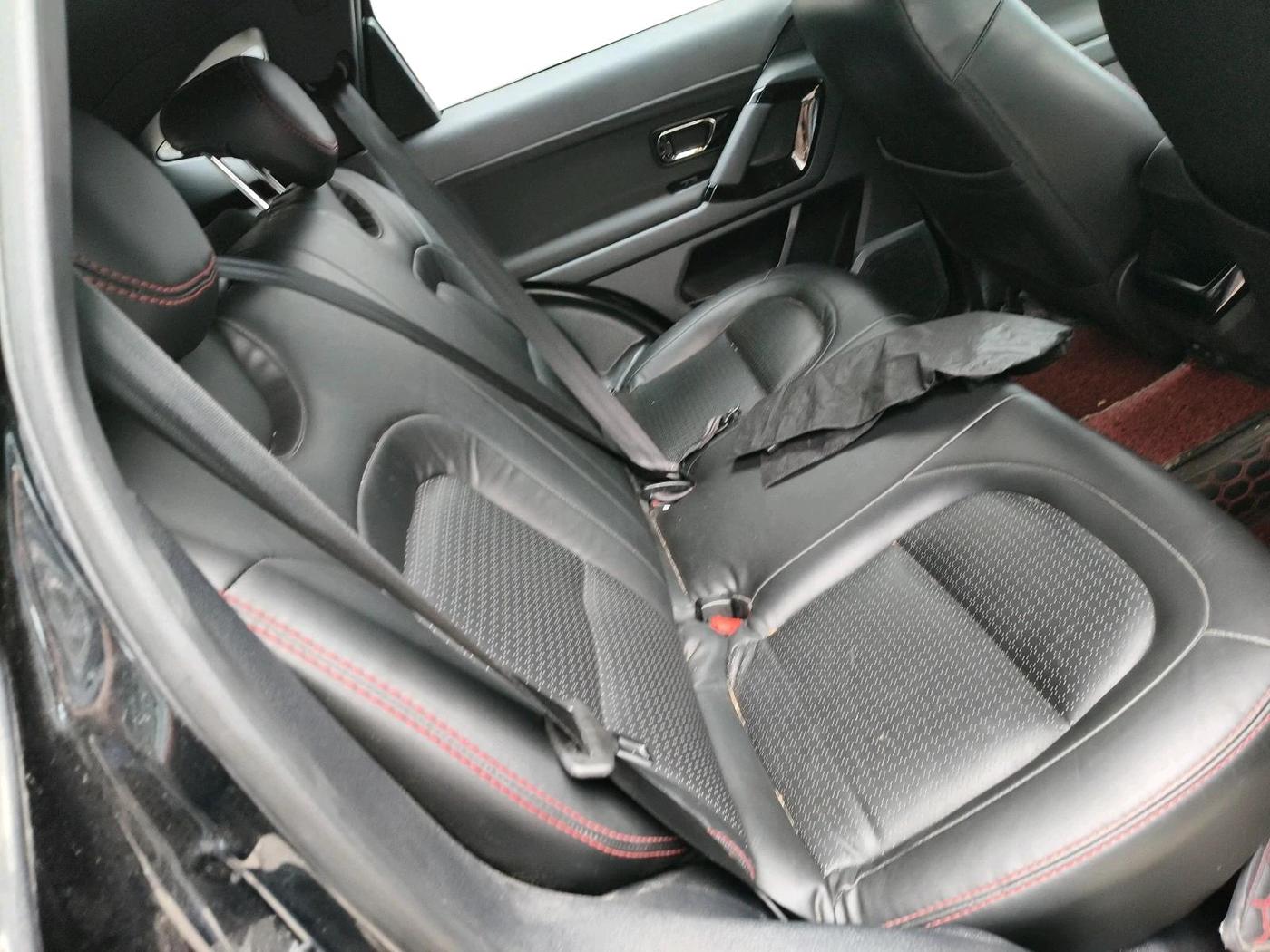 2024 Tata Harrier PURE PLUS S DARK EDITION AT, Diesel, Automatic, 42,265 km, interior