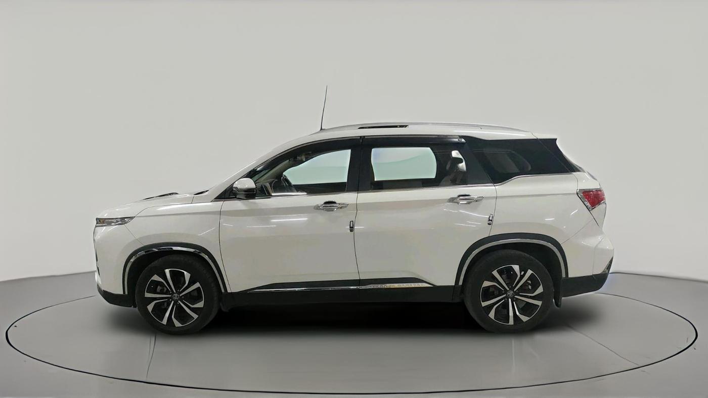 2023 MG HECTOR PLUS SHARP PRO 2.0 TURBO DIESEL 7 STR, Diesel, Manual, 1,24,575 km, exterior