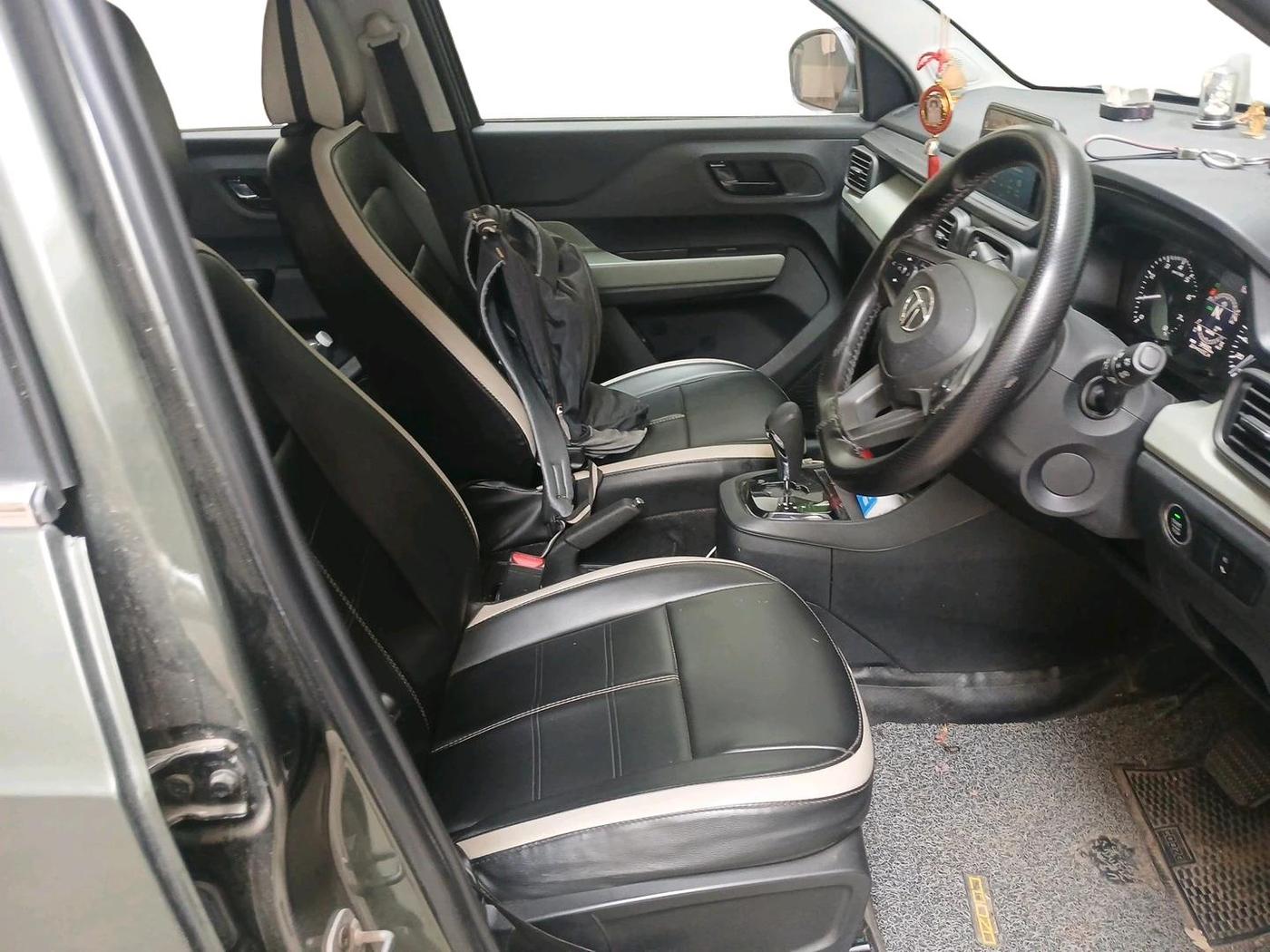 2022 Tata PUNCH ACCOMPLISHED AMT, Petrol, Automatic, 34,930 km, interior