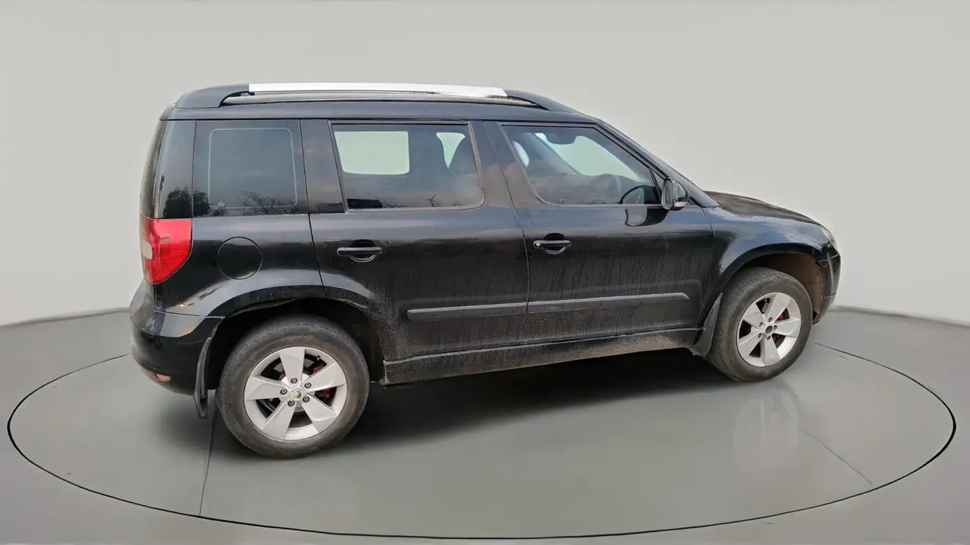 2011 Skoda Yeti ACTIVE 2.0 TDI CR 4X2, Diesel, Manual, 2,16,987 km, exterior