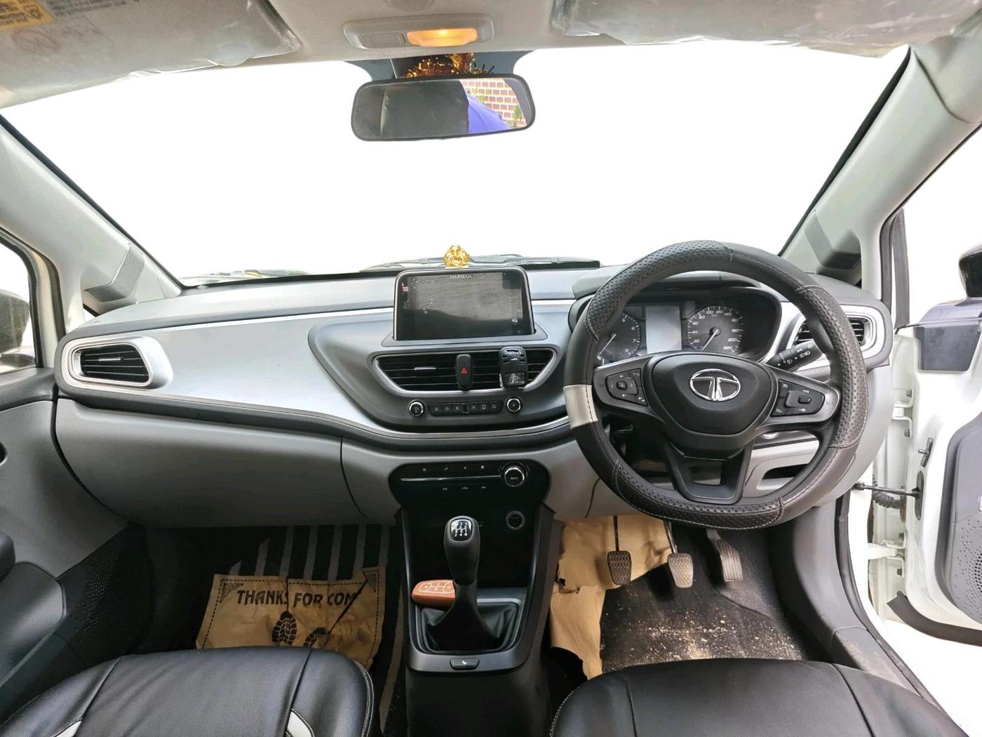 2021 Tata ALTROZ XT PETROL, Petrol, Manual, 54,432 km, interior
