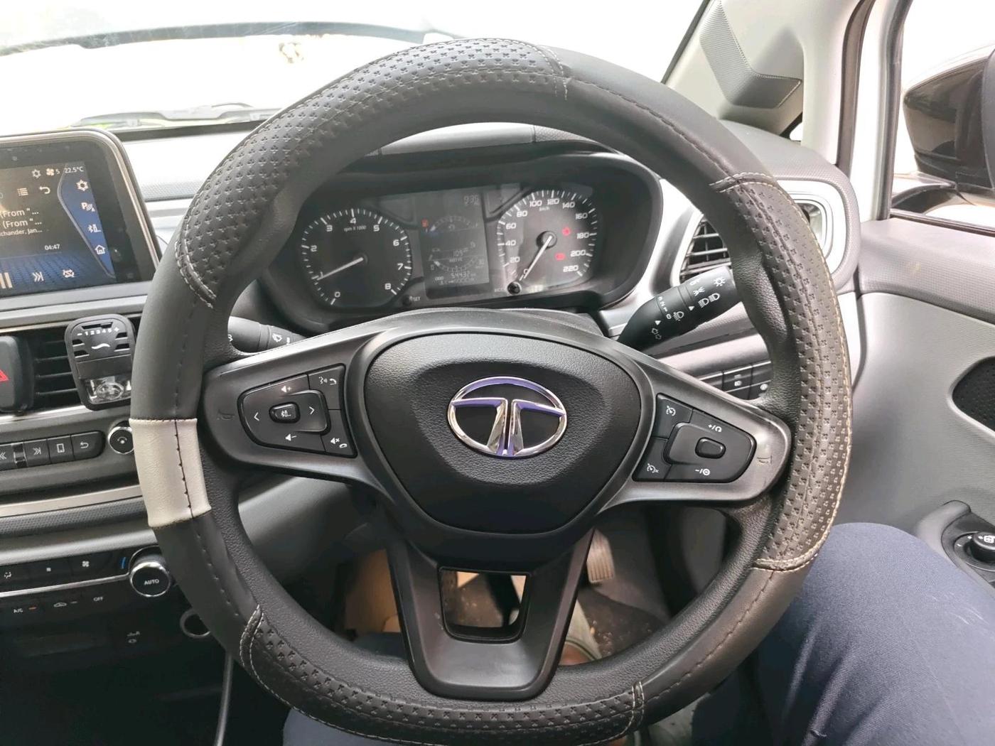 2021 Tata ALTROZ XT PETROL, Petrol, Manual, 54,432 km, interior