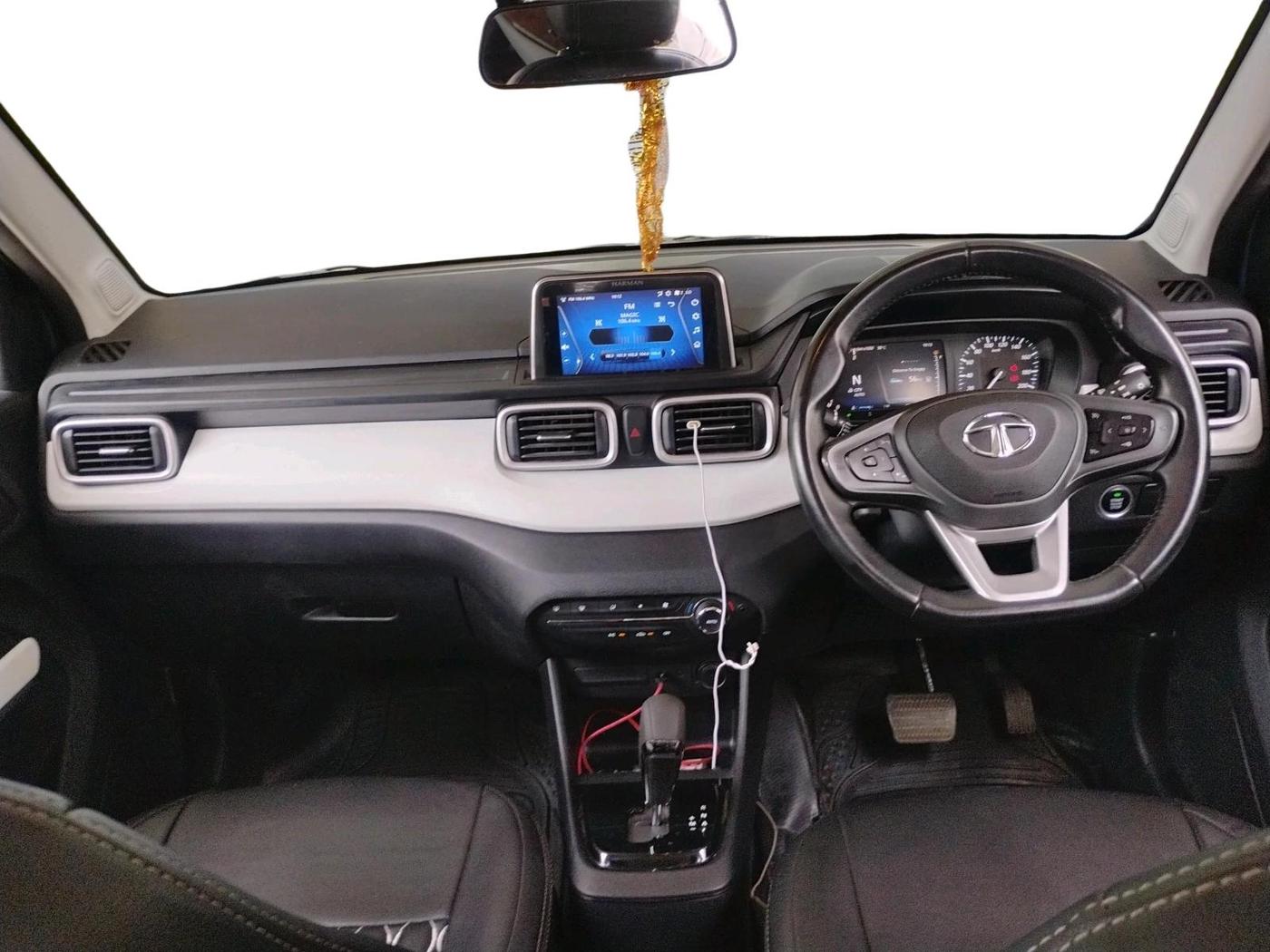 2022 Tata PUNCH CREATIVE  AMT, Petrol, Automatic, 30,693 km, interior