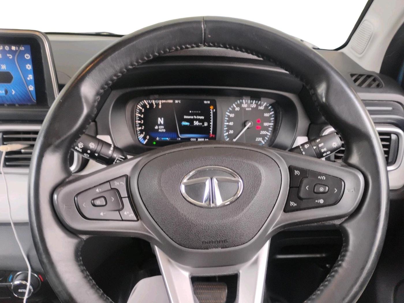2022 Tata PUNCH CREATIVE  AMT, Petrol, Automatic, 30,693 km, interior