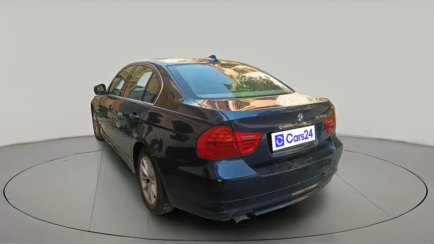 2010 BMW 3 Series 320d, Diesel, Automatic, 1,11,801 km, exterior