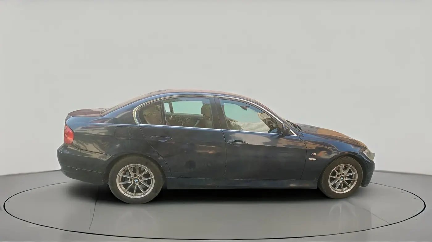 2010 BMW 3 Series 320d, Diesel, Automatic, 1,11,801 km, exterior
