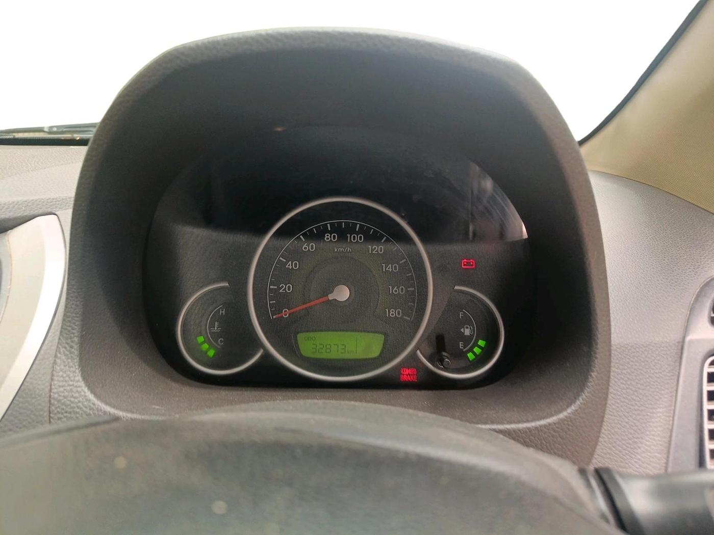 2015 Hyundai Eon MAGNA +, Petrol, Manual, 32,873 km, interior