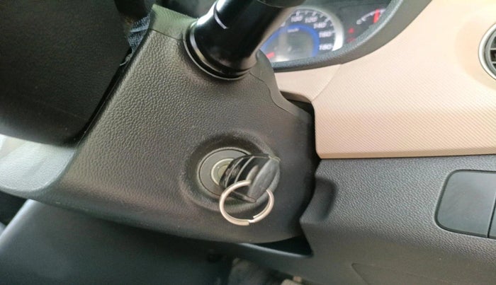 2016 Hyundai Grand i10 SPORTZ 1.2 KAPPA VTVT, Petrol, Manual, 27,321 km, interior