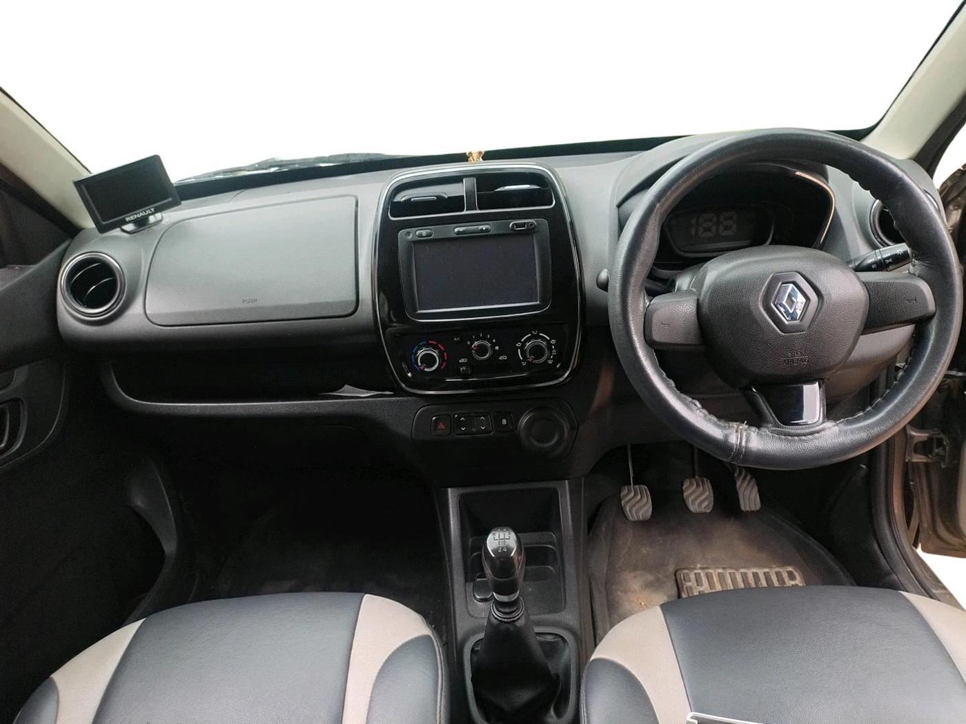 2017 Renault Kwid RXT 1.0 (O), Petrol, Manual, 67,298 km, interior