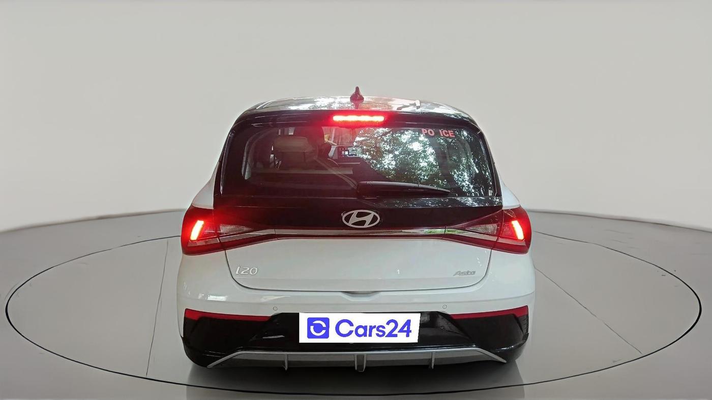 2025 Hyundai NEW I20 ASTA (O) 1.2 MT DUAL TONE, Petrol, Manual, 597 km, exterior