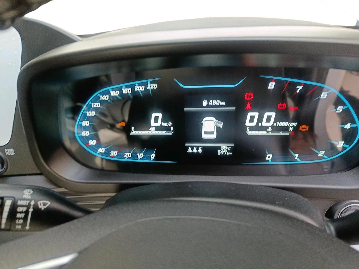 2025 Hyundai NEW I20 ASTA (O) 1.2 MT DUAL TONE, Petrol, Manual, 597 km, interior