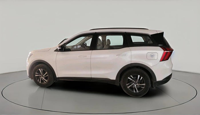 2022 Mahindra XUV700 AX 5 D AT 7 STR, Diesel, Automatic, 65,021 km, exterior