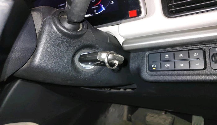 2022 Mahindra XUV700 AX 5 D AT 7 STR, Diesel, Automatic, 65,021 km, interior