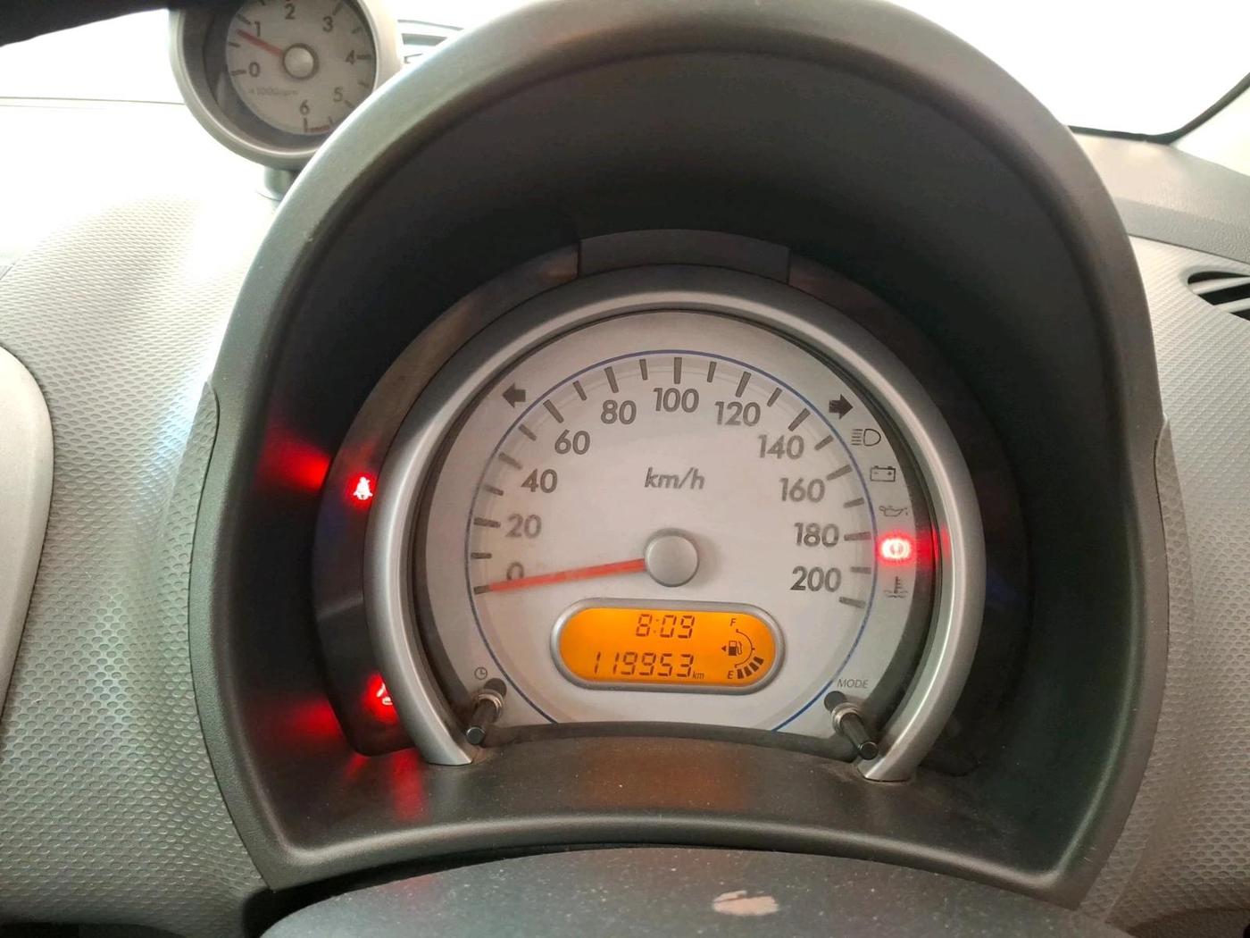 2013 Maruti Ritz ZDI, Diesel, Manual, 1,19,953 km, interior