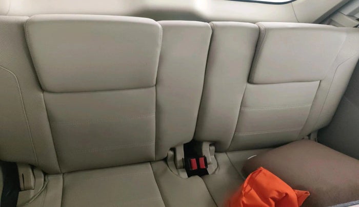 2018 Ford Endeavour TREND 2.2 4X2 AT, Diesel, Automatic, 2,58,864 km, interior