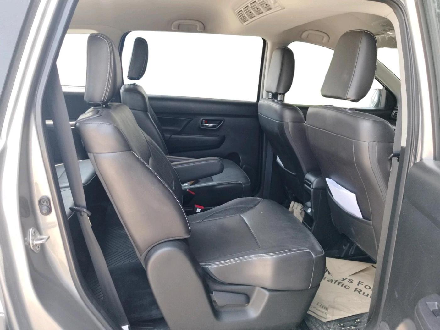 2022 Maruti XL6 ALPHA MT, Petrol, Manual, 43,323 km, interior