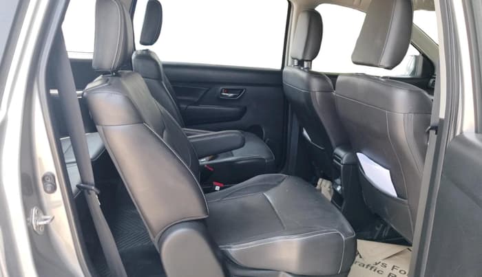 2022 Maruti XL6 ALPHA MT, Petrol, Manual, 43,323 km, interior