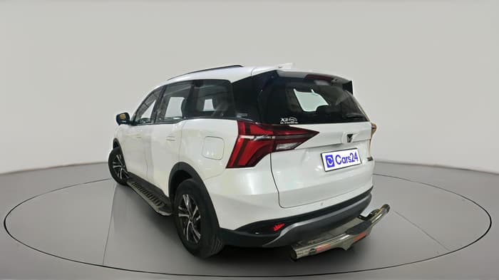 2021 Mahindra XUV700 AX 5 P MT 7 STR, Petrol, Manual, 22,639 km, exterior