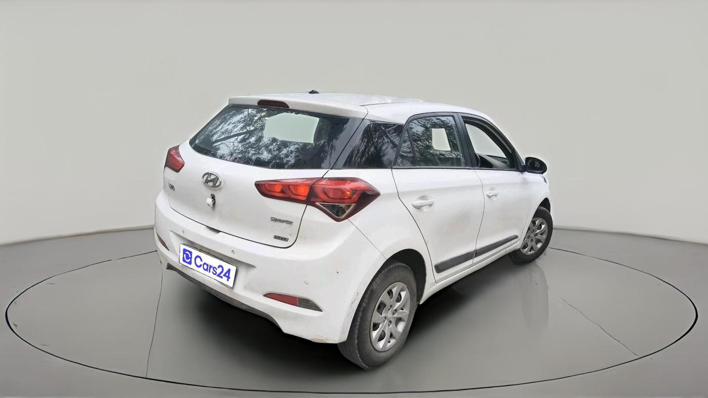 2016 Hyundai Elite i20 SPORTZ 1.2, Petrol, Manual, 1,04,732 km, exterior