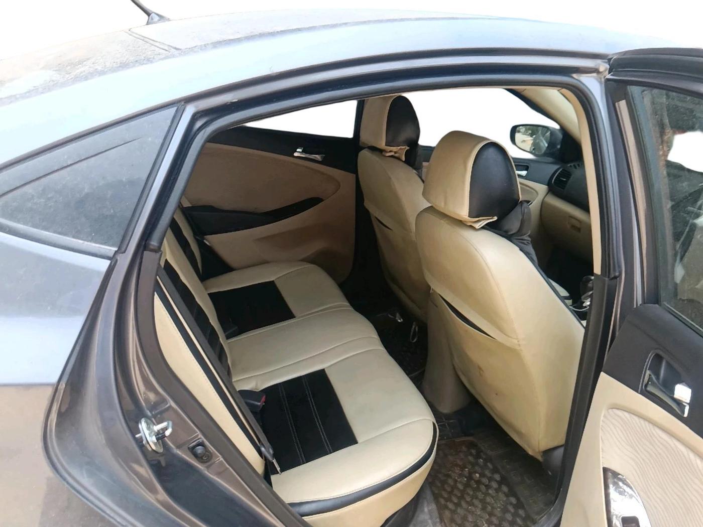 2014 Hyundai Verna FLUIDIC 1.6 CRDI SX, Diesel, Manual, 1,12,218 km, interior