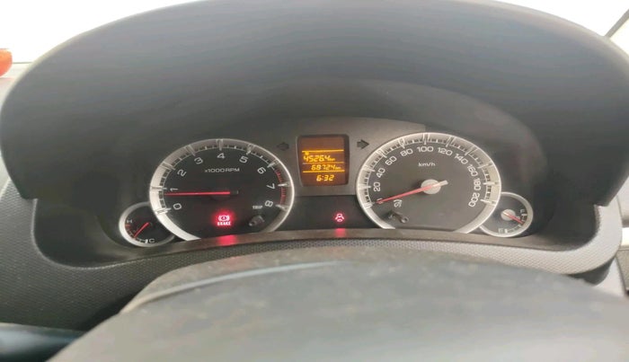 2013 Maruti Swift VXI, Petrol, Manual, 68,724 km, interior