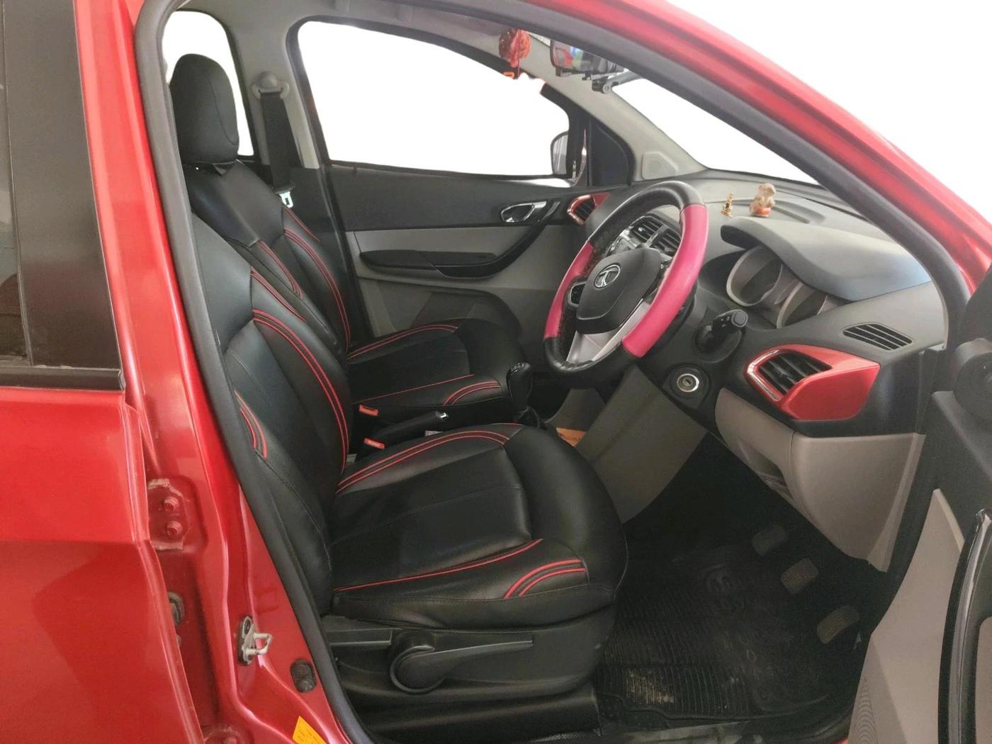 2017 Tata Tiago XZ PETROL, Petrol, Manual, 55,772 km, interior