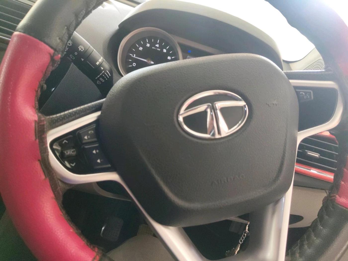 2017 Tata Tiago XZ PETROL, Petrol, Manual, 55,772 km, interior