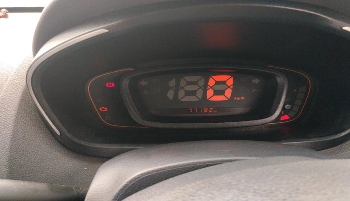 2016 Renault Kwid RXT 1.0, Petrol, Manual, 77,182 km, interior