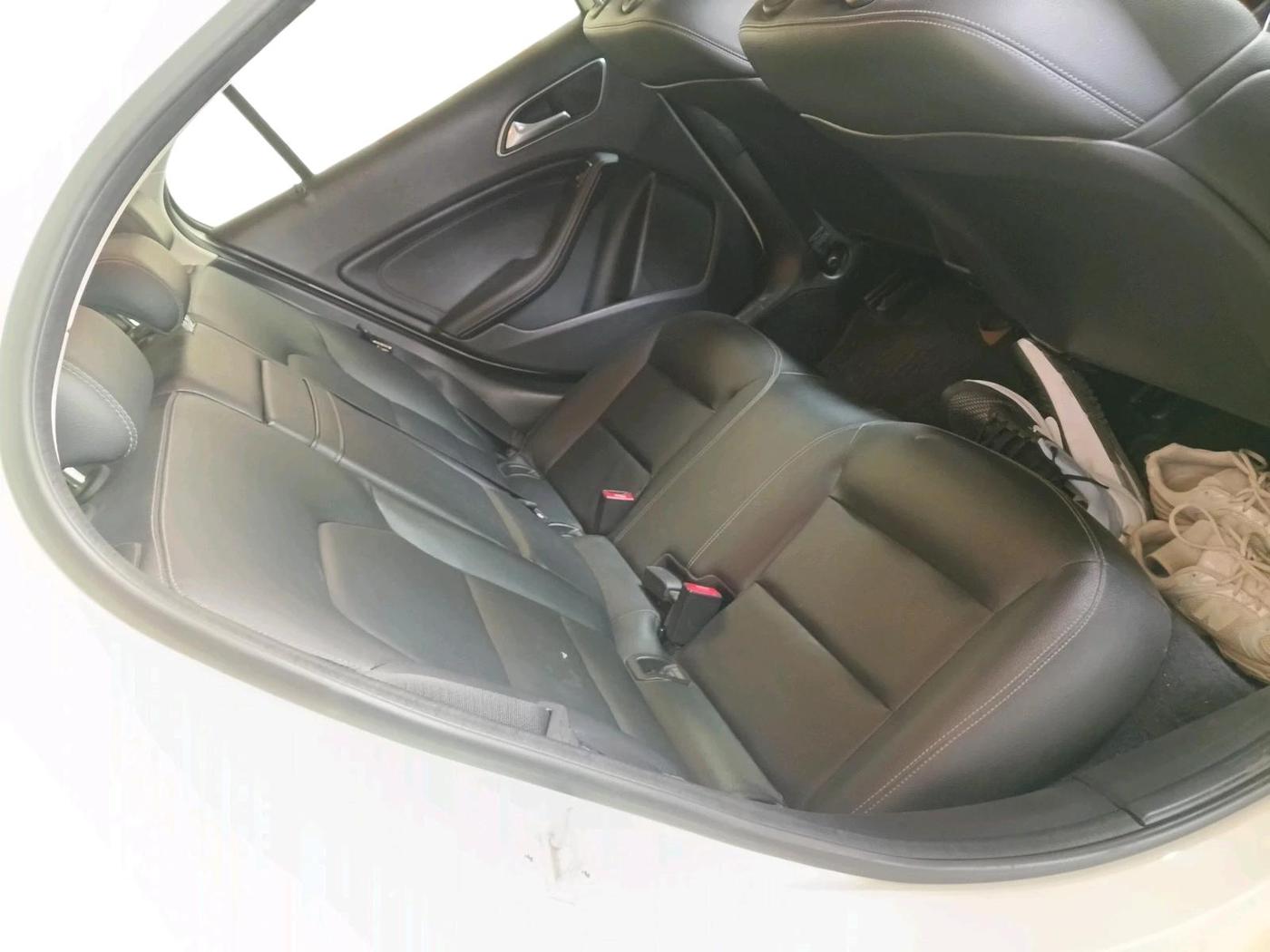 2015 Mercedes Benz GLA Class 200 CDI STYLE, Diesel, Automatic, 90,445 km, interior