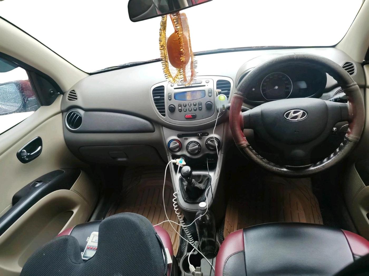 2014 Hyundai i10 SPORTZ 1.1, Petrol, Manual, 1,23,786 km, interior