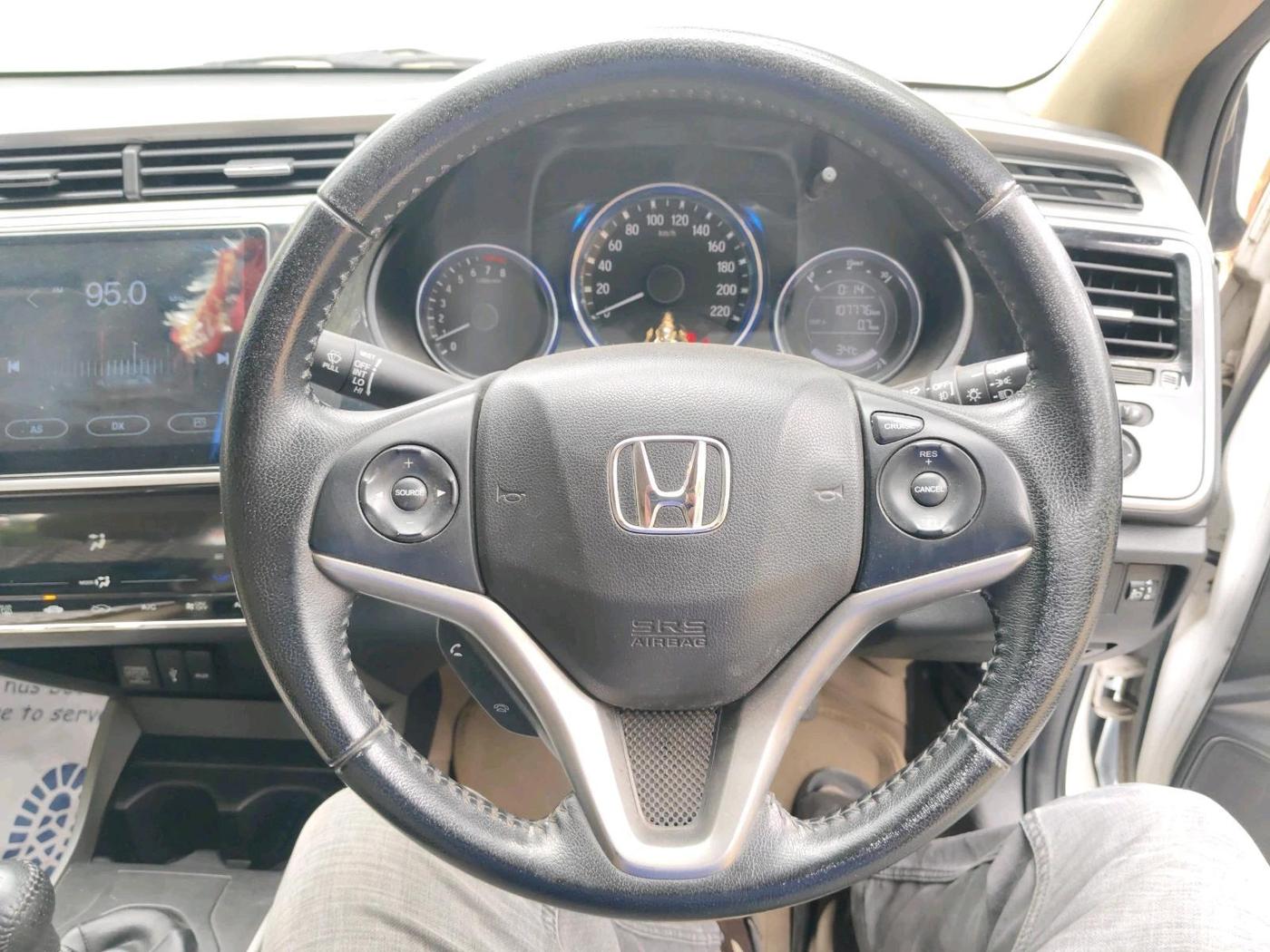 2016 Honda City 1.5L I-VTEC VX, Petrol, Manual, 1,07,776 km, interior