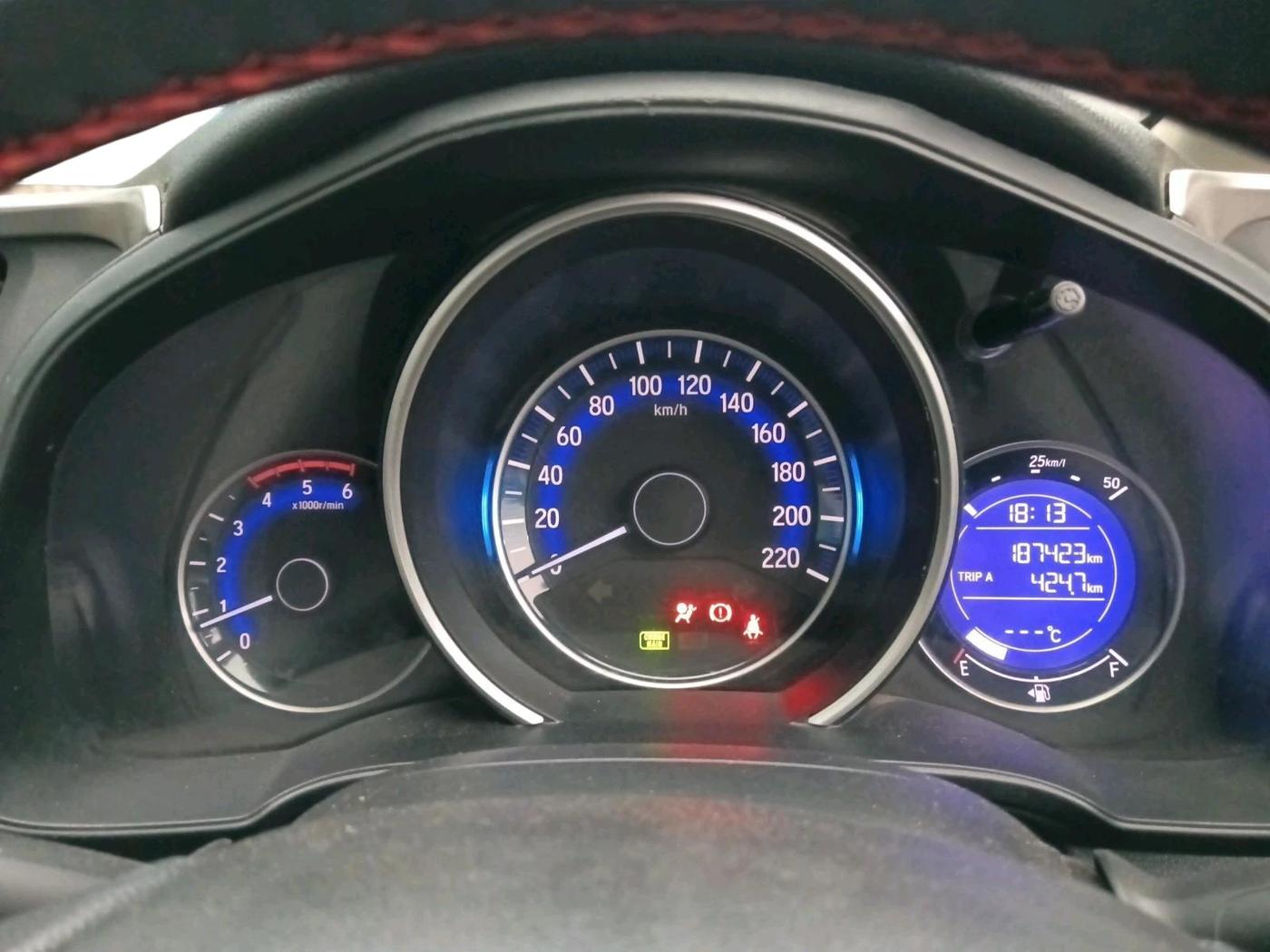 2018 Honda WR-V 1.5L I-DTEC VX MT, Diesel, Manual, 1,87,423 km, interior