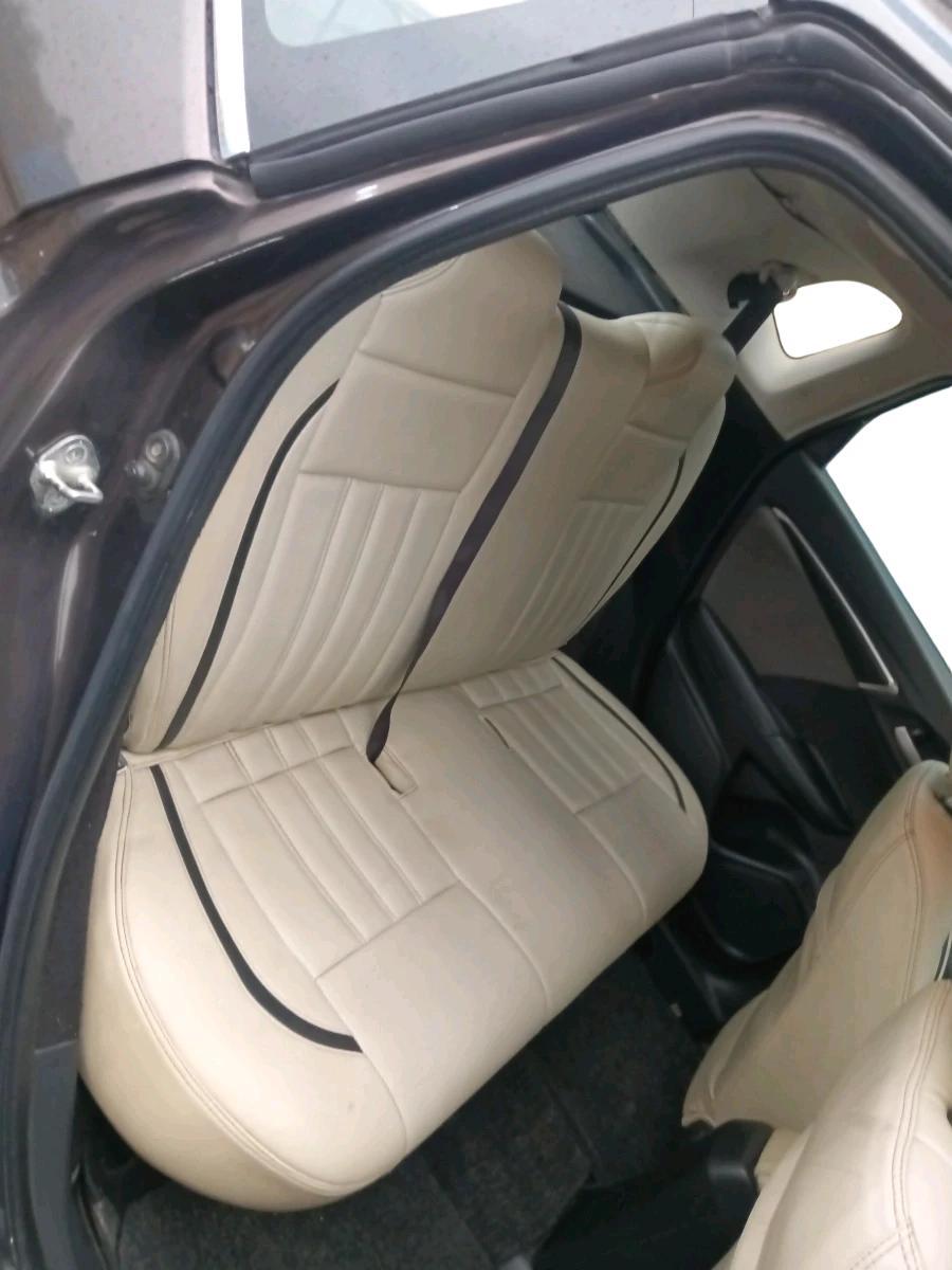 2018 Honda WR-V 1.5L I-DTEC VX MT, Diesel, Manual, 1,87,423 km, interior