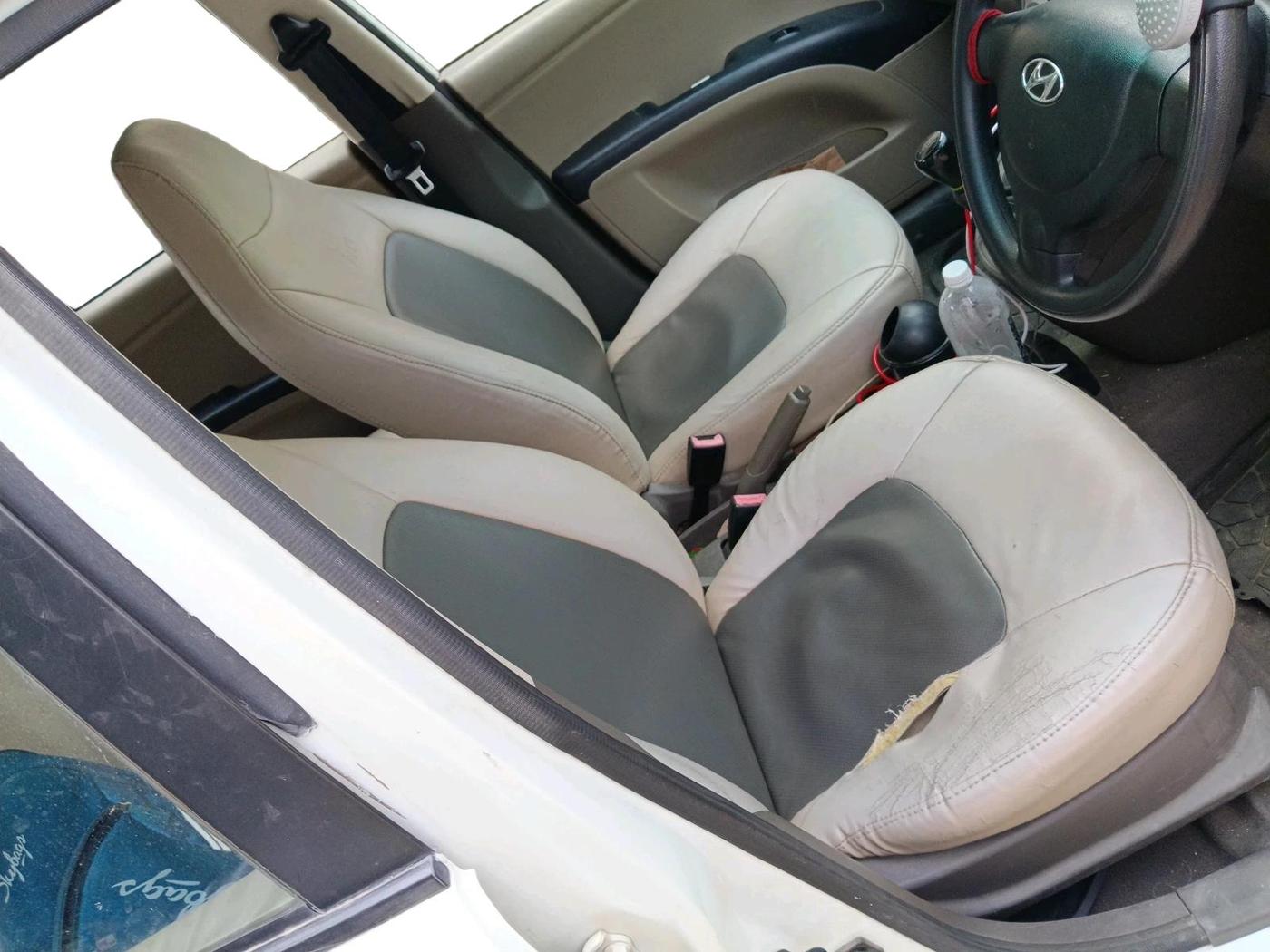 2011 Hyundai i10 SPORTZ 1.2, Petrol, Manual, 1,06,279 km, interior