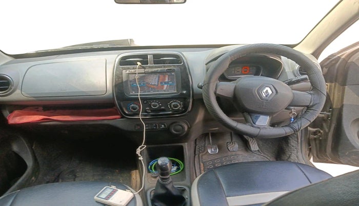 2017 Renault Kwid RXT 1.0, Petrol, Manual, 1,29,680 km, interior