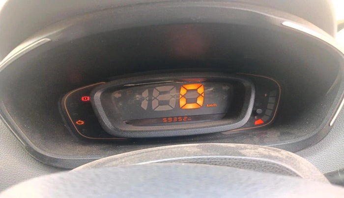 2017 Renault Kwid RXT 1.0, Petrol, Manual, 1,29,680 km, interior