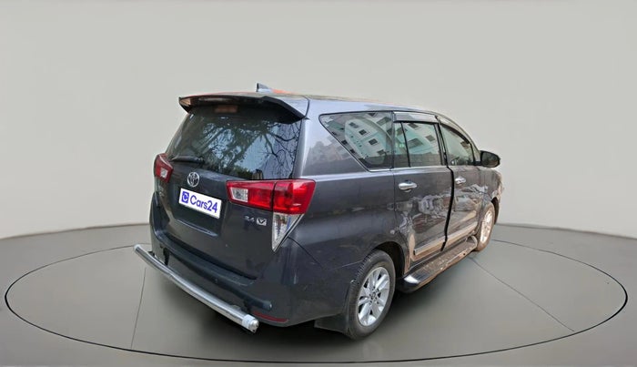 2017 Toyota Innova Crysta 2.4 VX 7 STR, Diesel, Manual, 4,85,632 km, exterior